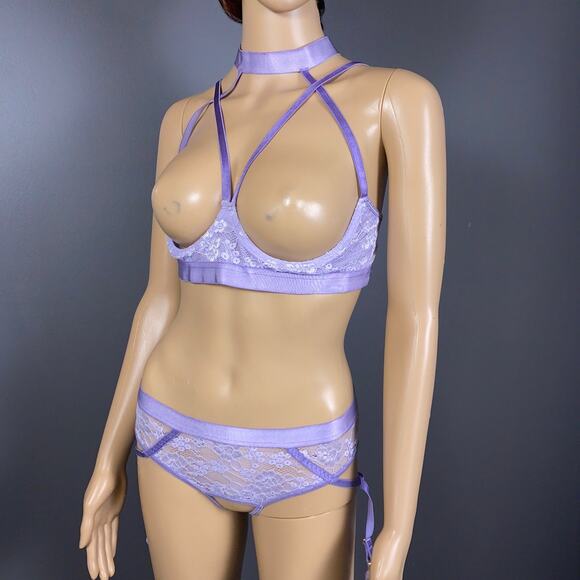 Exposed by Magic Silk Open Cup Crotchless Panties Garter Lingerie Small Medium - Picture 9 of 12